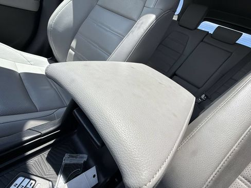 Used 2018 Honda CR-V Touring image 27