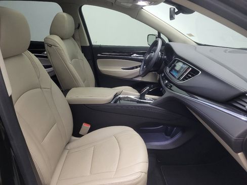 Used 2018 Buick Enclave Premium w/ Experience Buick Package FWD image 21
