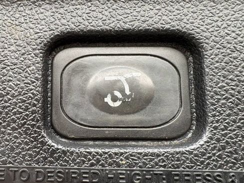 Used 2016 Ford Explorer Limited w/ Equipment Group 301A AWD/4WD image 26