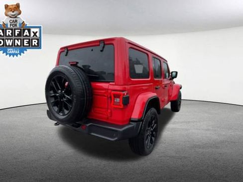 Used 2025 Jeep Wrangler Unlimited Sahara w/ Safety Group AWD/4WD image 9