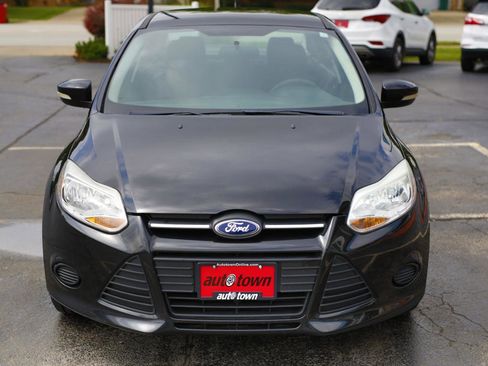 Used 2014 Ford Focus SE FWD image 2