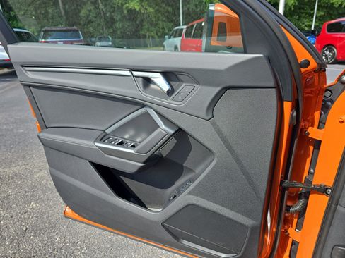 New 2025 Audi Q3 2.0T Premium image 26