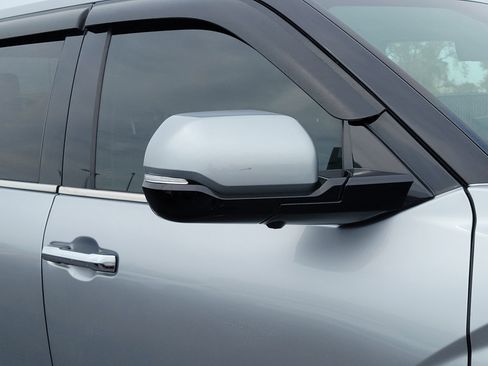 Used 2023 Toyota Tundra Limited image 9