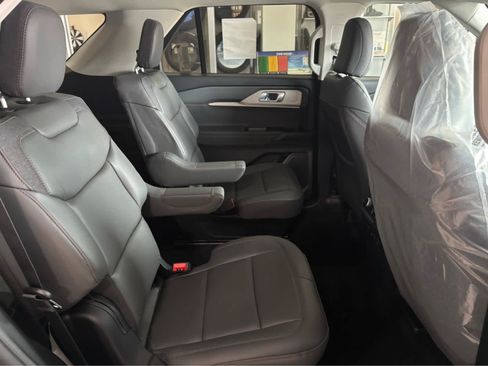 New 2026 Ford Explorer Active w/ Active Comfort Package AWD/4WD image 31