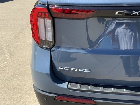 New 2025 Ford Explorer Active image 7