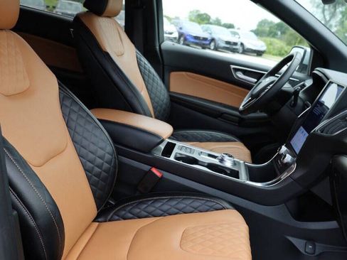 Used 2024 Ford Edge Titanium w/ Titanium Elite Package AWD/4WD image 15