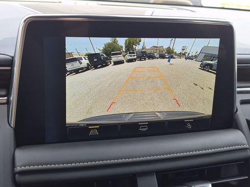 Used 2022 Chevrolet Suburban Premier w/ Max Trailering Package AWD/4WD image 32