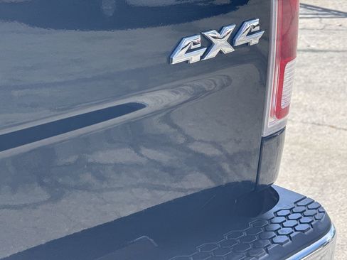 Used 2014 RAM 2500 Laramie w/ Convenience Group image 7