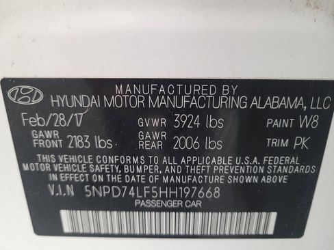 Used 2017 Hyundai Elantra SE image 33