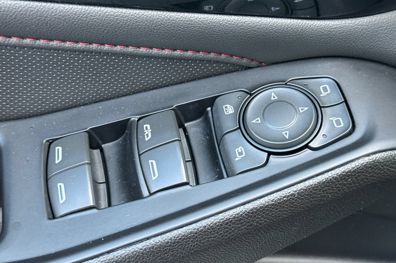Certified 2023 Chevrolet Traverse RS AWD/4WD image 11