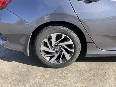 Used 2018 Honda Civic EX image 44