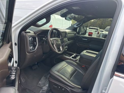 Used 2021 GMC Sierra 2500 Denali w/ Denali Ultimate Package image 3