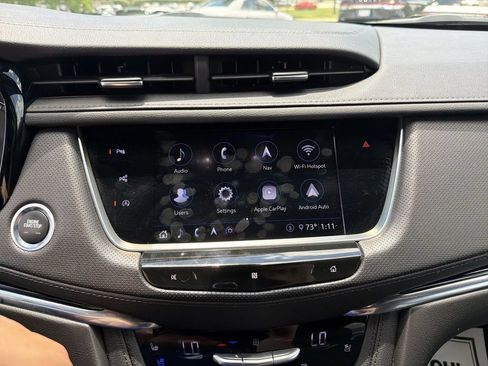 Used 2020 Cadillac XT5 Premium Luxury FWD image 16