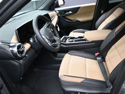 New 2026 Chevrolet Equinox ACTIV w/ Convenience Package III image 8