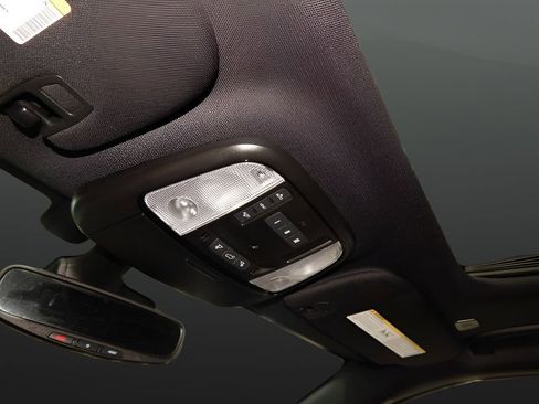 Used 2025 Dodge Durango R/T image 33