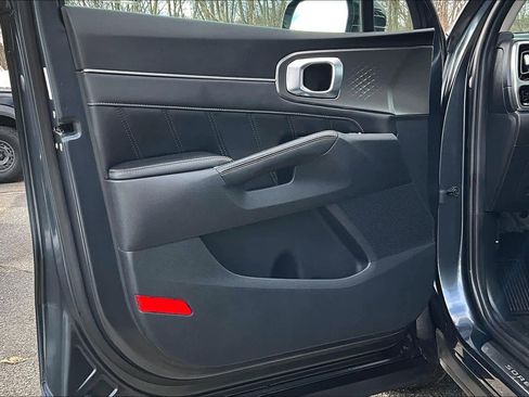 Used 2022 Kia Sorento SX image 20