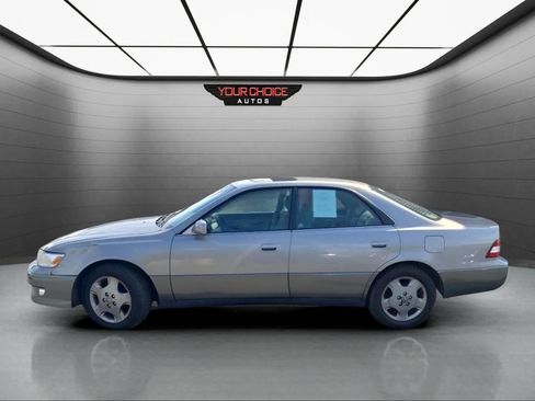 Used 2000 Lexus ES 330 image 2