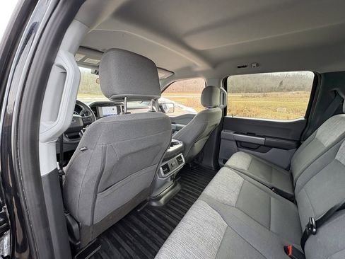 Used 2021 Ford F150 XLT image 19