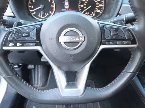 Used 2024 Nissan Altima 2.5 SR FWD image 11