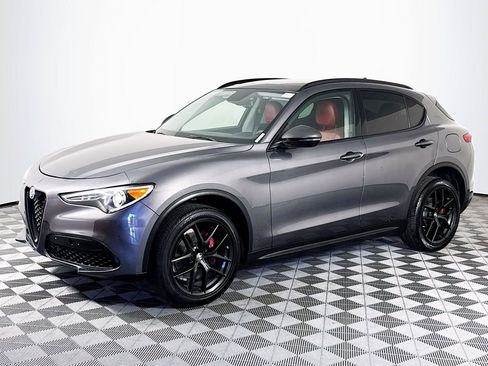 Used 2019 Alfa Romeo Stelvio w/ Nero Edizione RWD image 4