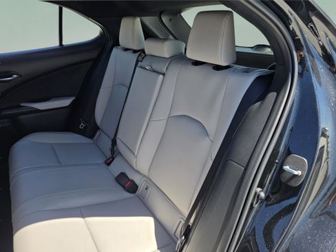 New 2026 Lexus UX 300h FWD image 22