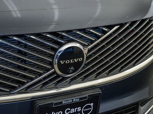 New 2026 Volvo XC90 B6 Plus w/ Protection Package Premier AWD/4WD image 8