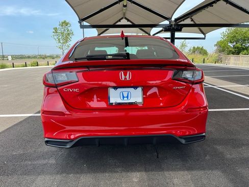 Used 2024 Honda Civic Sport image 5