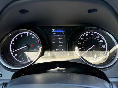 Used 2023 Toyota Camry SE FWD image 12