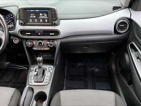 Used 2020 Hyundai Kona SEL w/ Cargo Package image 25