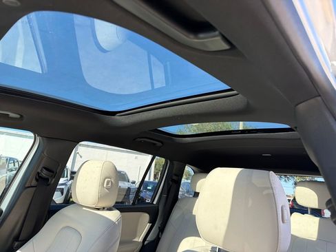 Used 2020 Mercedes-Benz GLB 250 GLB 250 image 14