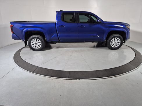 New 2025 Toyota Tacoma SR5 image 6