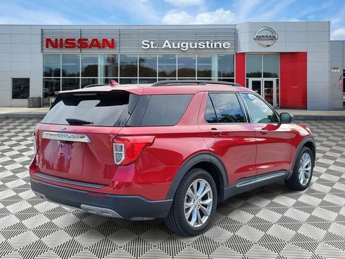 Used 2020 Ford Explorer XLT w/ Equipment Group 202A RWD image 2