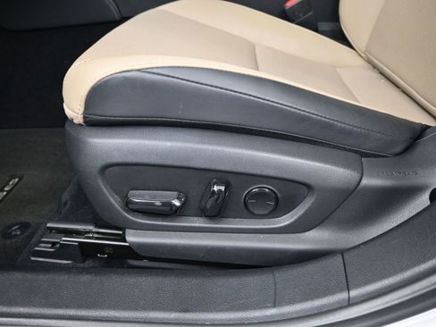 Used 2020 Lexus ES 350 w/ Premium Package image 10