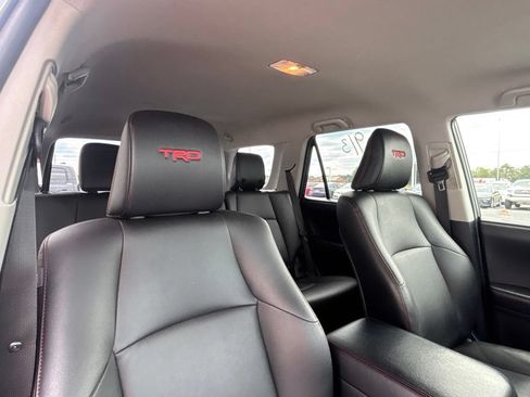 Used 2017 Toyota 4Runner TRD Off-Road Premium AWD/4WD image 25