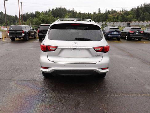 Used 2017 INFINITI QX60 FWD w/ Deluxe Technology Package image 6