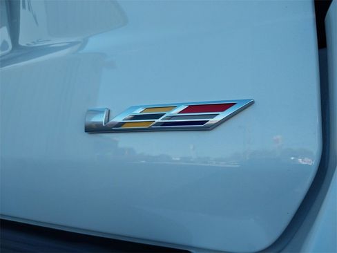 Used 2025 Cadillac Escalade ESV V image 23