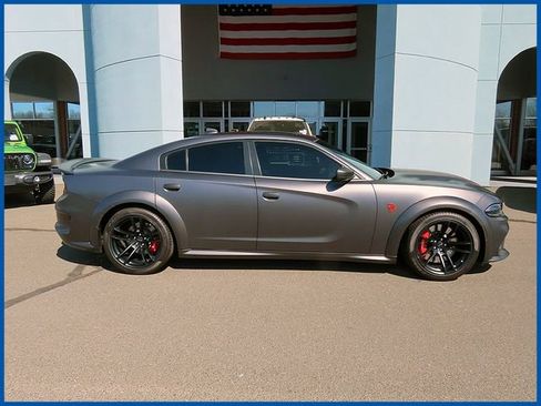 Used 2022 Dodge Charger SRT Hellcat w/ Harman/Kardon Audio Group image 1