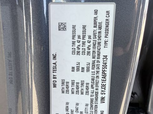 Used 2023 Tesla Model 3 Standard Range image 30