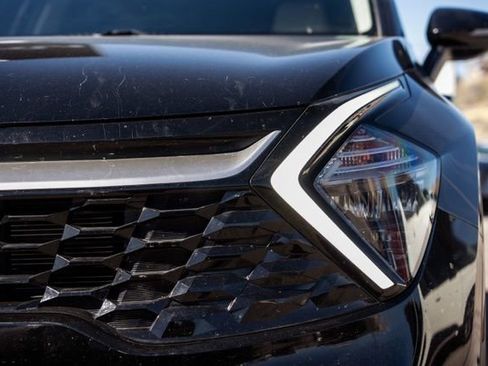 Used 2023 Kia Sportage EX image 12