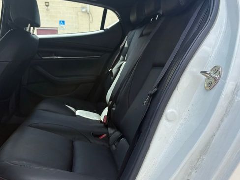 Used 2021 MAZDA MAZDA3 s image 9