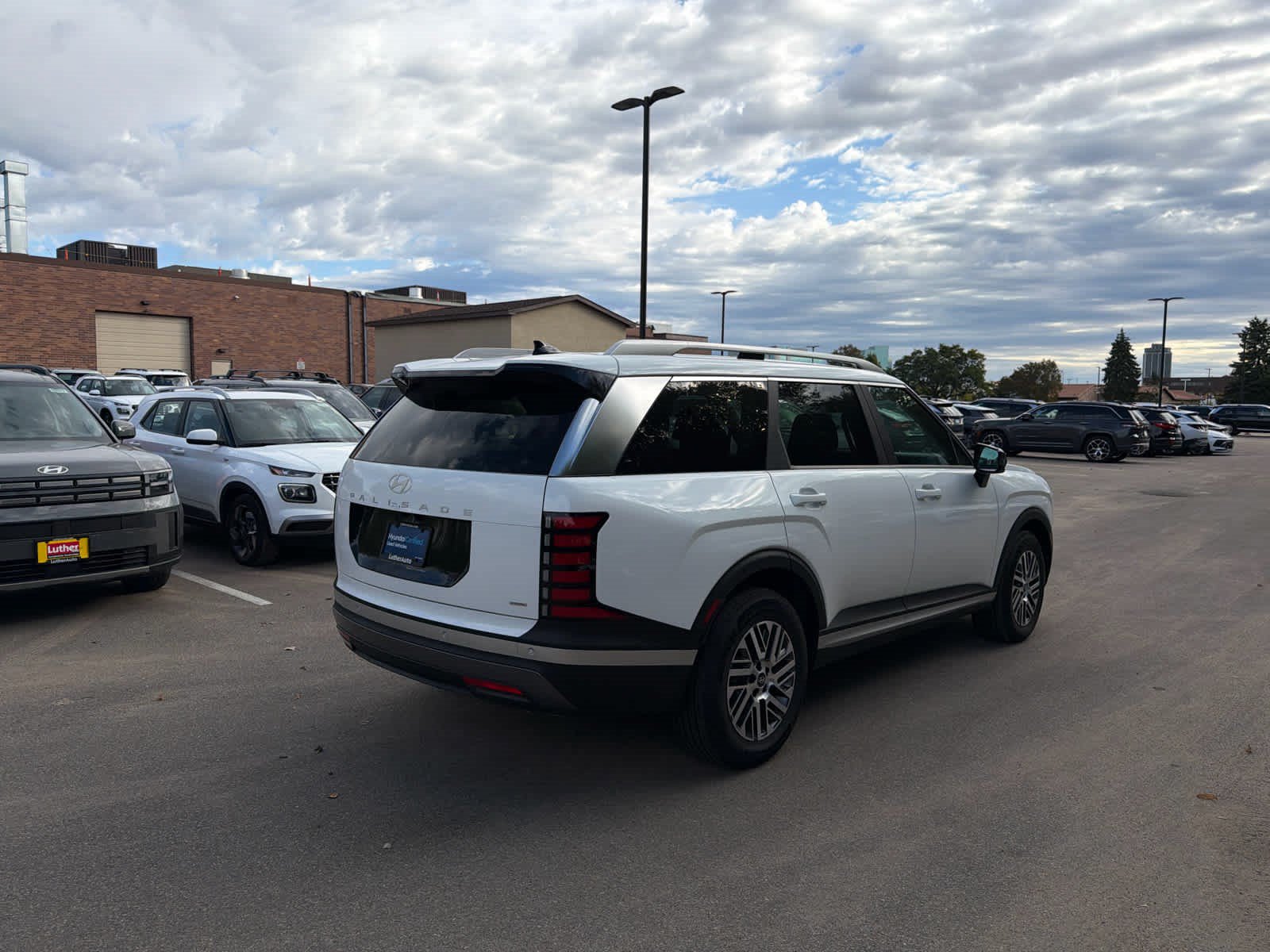 Certified 2026 Hyundai Palisade SEL AWD/4WD image 2