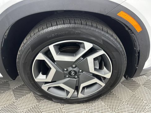 Used 2024 Hyundai Palisade Limited FWD image 12