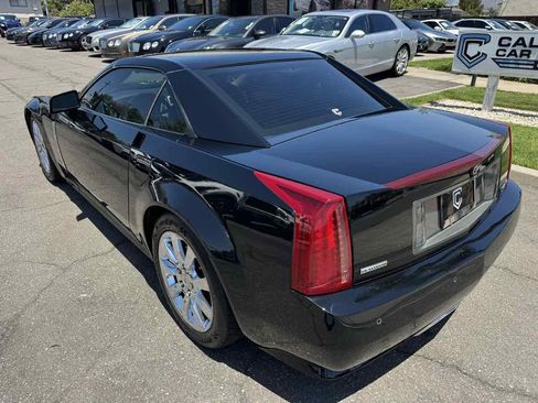 Used 2009 Cadillac XLR RWD image 6