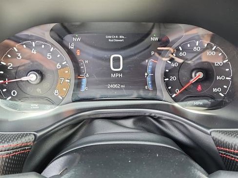 Used 2025 Jeep Compass Trailhawk AWD/4WD image 14