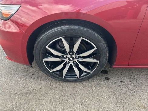 Used 2018 Chevrolet Malibu LT w/ Leather Package image 46