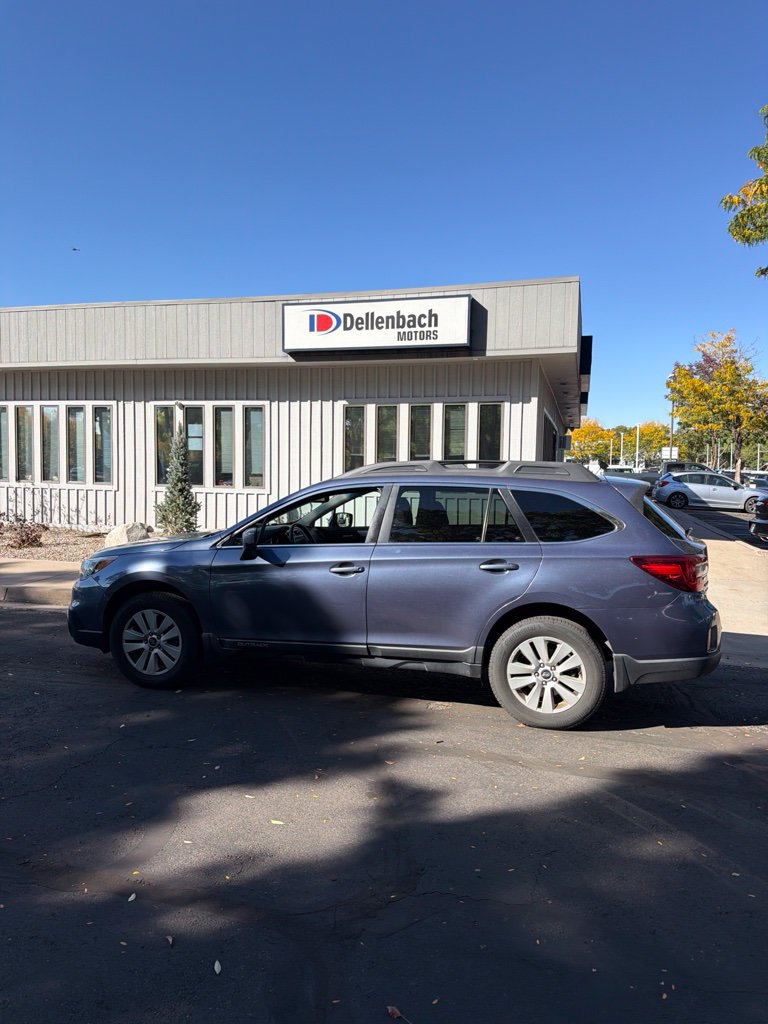 Used 2015 Subaru Outback 2.5i Premium AWD/4WD image 1