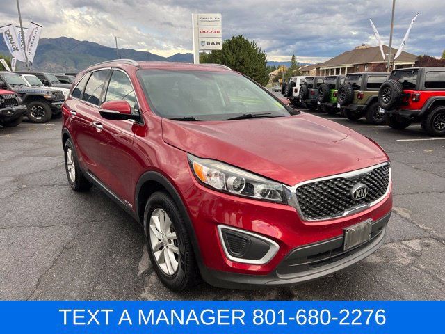 Used 2018 Kia Sorento LX AWD/4WD image 8