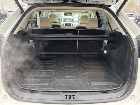 Used 2024 Ford Edge Titanium image 16