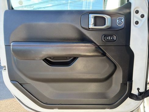 Used 2018 Jeep Wrangler Unlimited Rubicon image 33