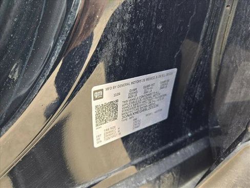 Used 2025 Chevrolet Equinox LT FWD image 28